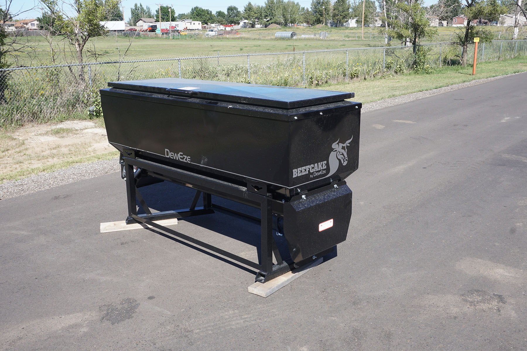 Deweze Beef Cake Feeder Dickinson Truck Equipment