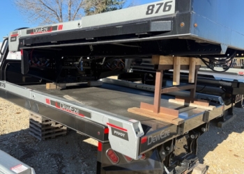 876P Pivot Squeeze Deweze Bale Bed (no rub rails)