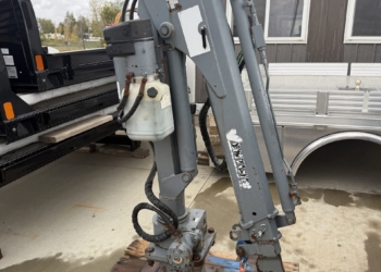 Used Venturo Crane CT310KX